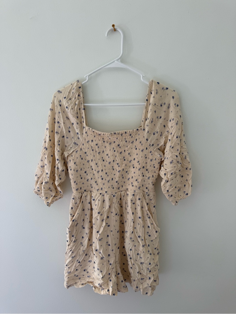 American Eagle Women’s Floral Romper Cream Blue Smocked Square Neck Puff Sleeves